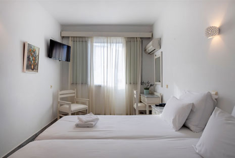 Economy Doppelzimmer im Aegeon Hotel auf Paros